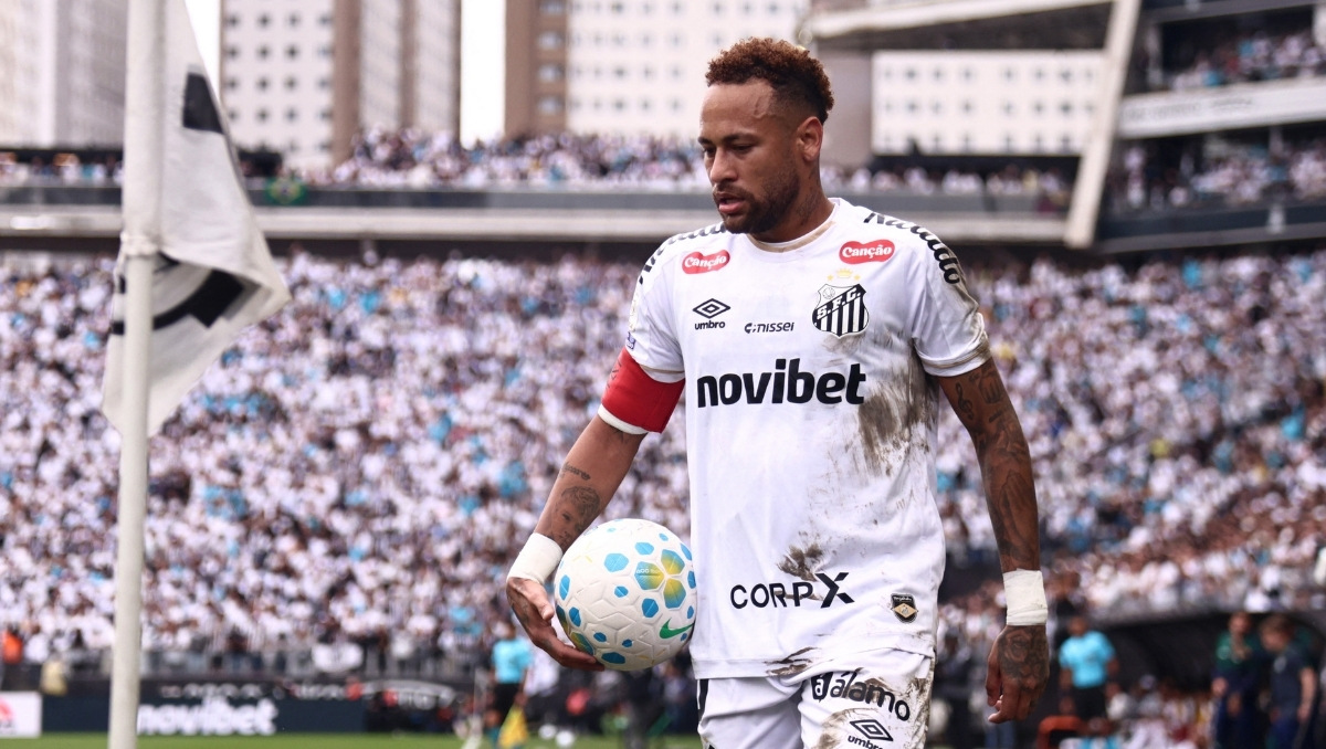 Neymar sufre una nueva lesión pero llegará en condiciones con Brasil (Reuters)
