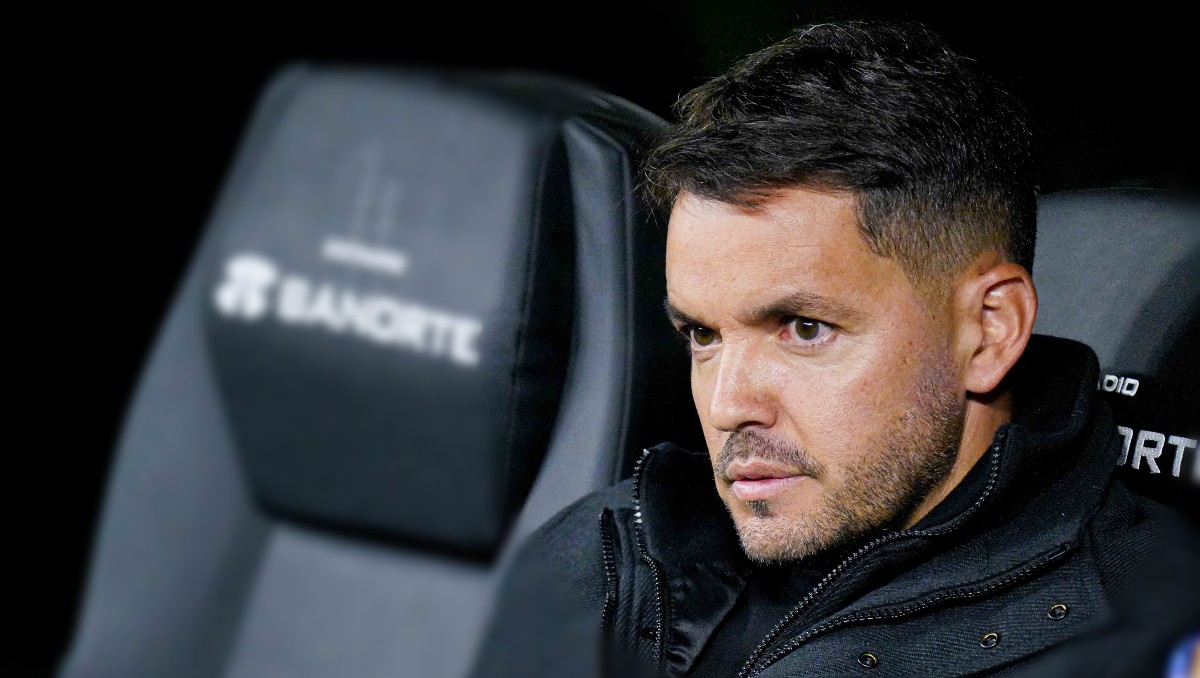 Nicolás Larcamón, cerca de ser director técnico del Sporting de Gijón (Imago7)