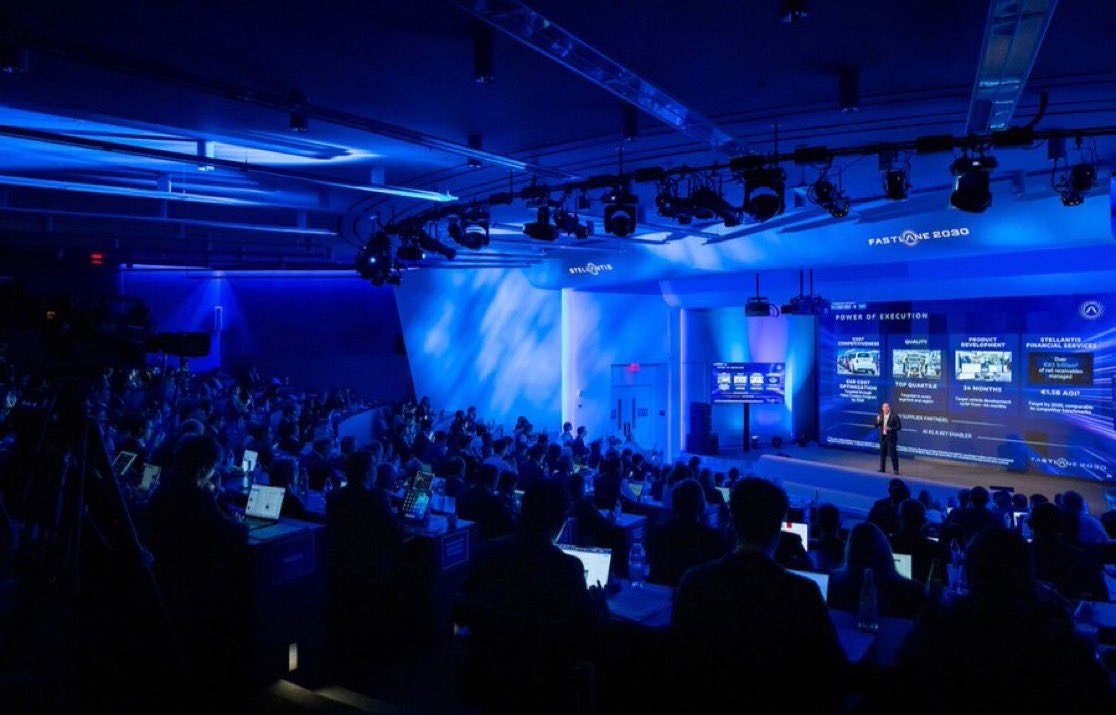 Antonio Filosa, CEO de Stellantis, presentó su nuevo plan estratégico. | Foto: Especial