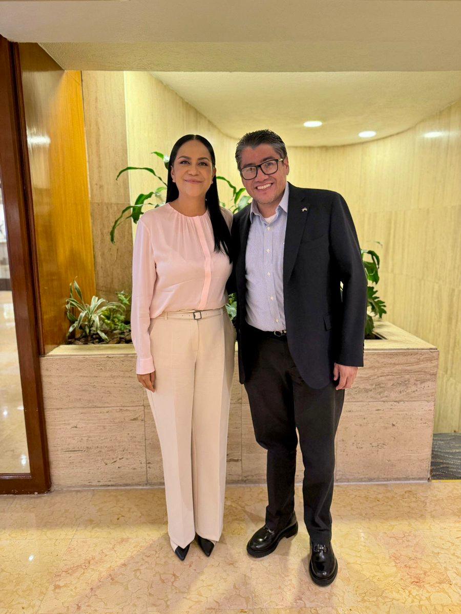 Ariadna Montiel se reúne con Saúl Monreal. | Foto: Especial