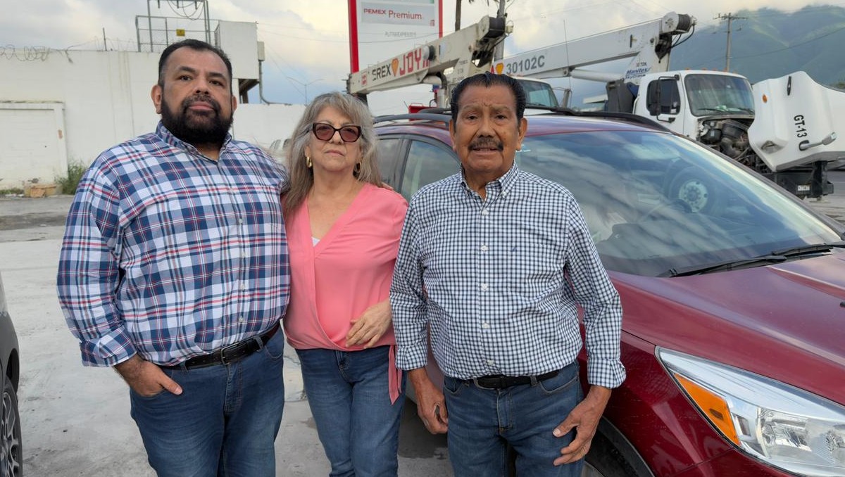 La familia se reunió con la empresa responsable y movilidad del estado. Foto: Ángel Mercado