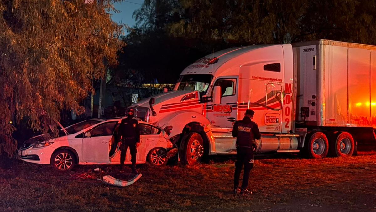 El menor viajaba en la parte trasera del automóvil y quedó prensado tras el fuerte impacto. Fernanda Pérez