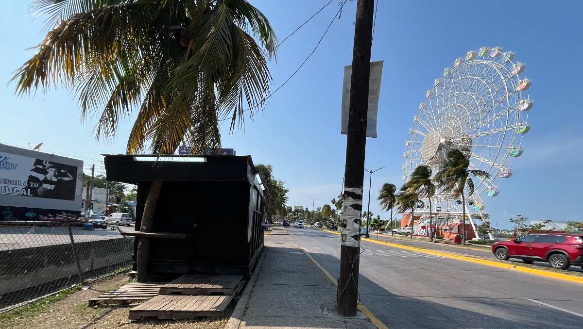 Vendedores ambulantes de la laguna del Carpintero serán ordenados por excesos. (Yazmín Sánchez)