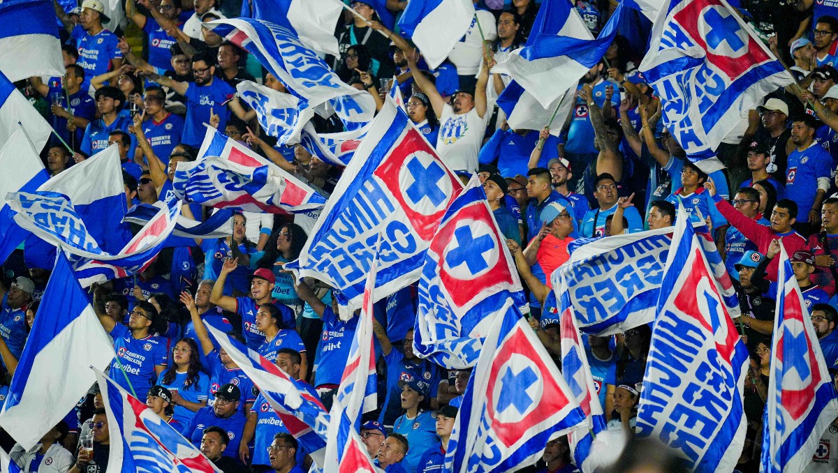 Cruz Azul protesta formalmente ante la Liga MX y FMF por las declaraciones de Efraín Juárez (Imago7)