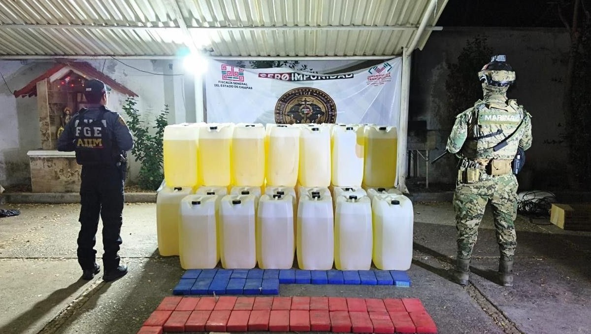 Los bidones tienen una capacidad de 50 litros. | Especial