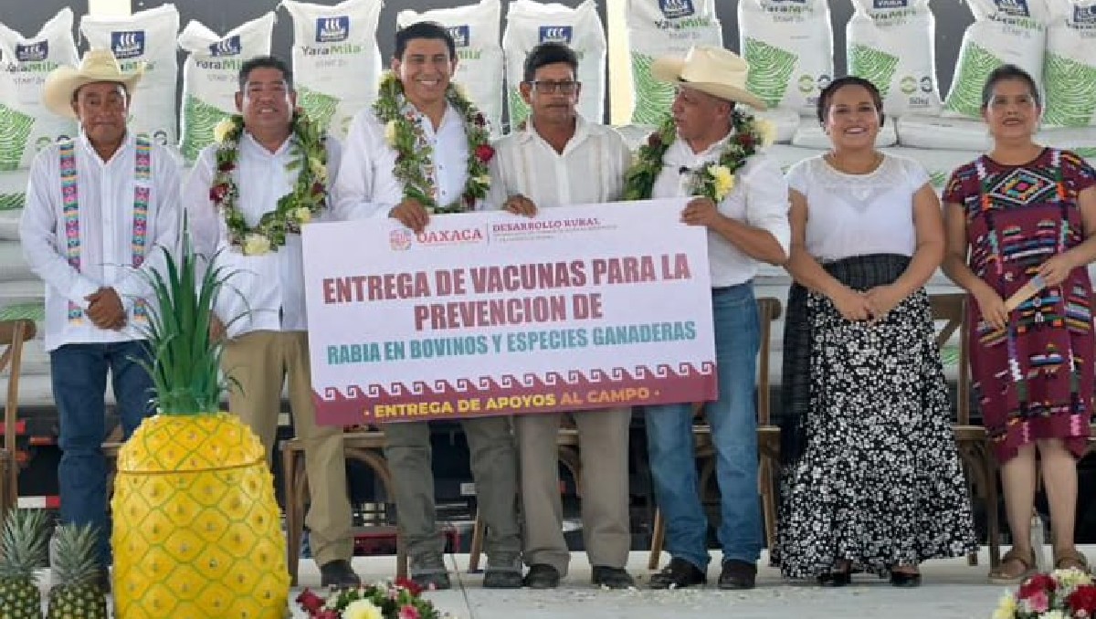 Salomón Jara entregó apoyos por más de 79 mdp. | Especial
