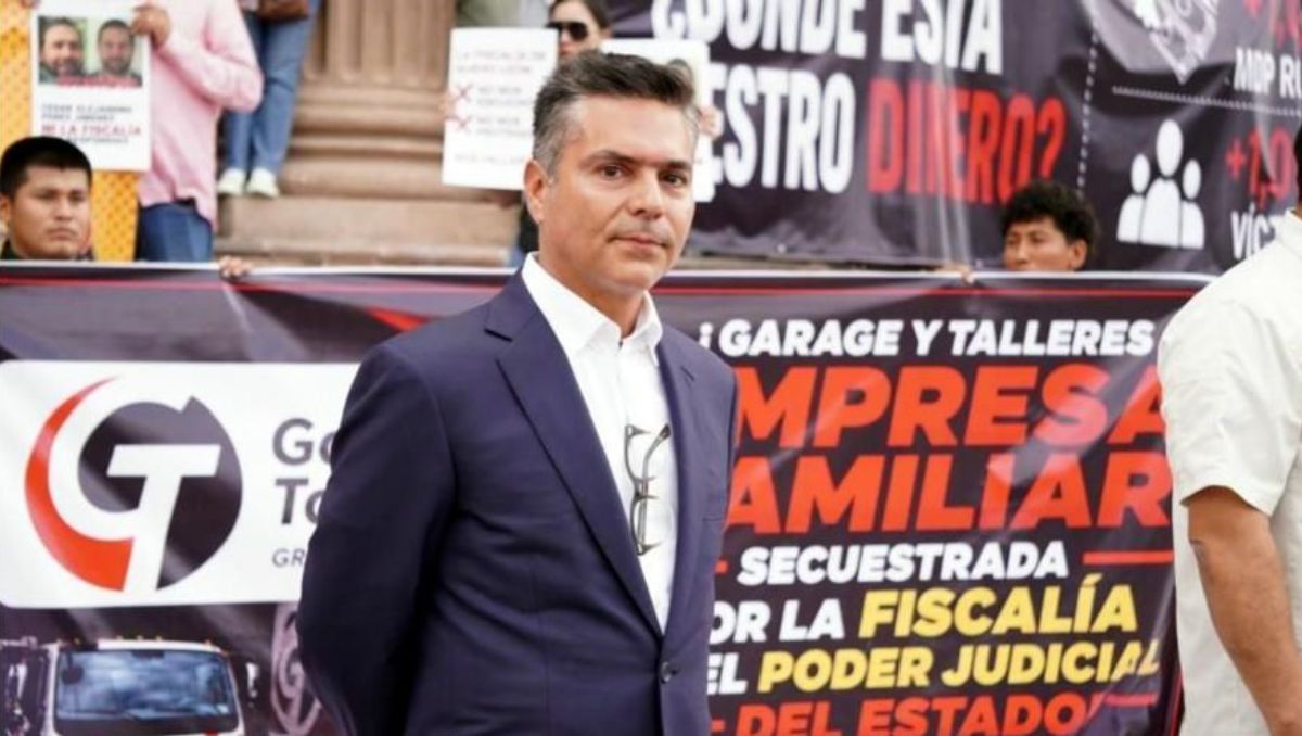Arturo Bernabé Cortez Garza acudió a la protesta por Garages y Talleres. | Especial