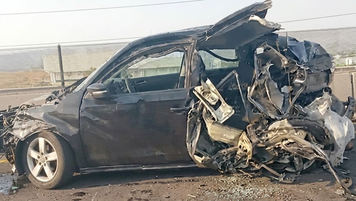 Guanajuato: aparatoso choque deja un auto destrozado | Especial
