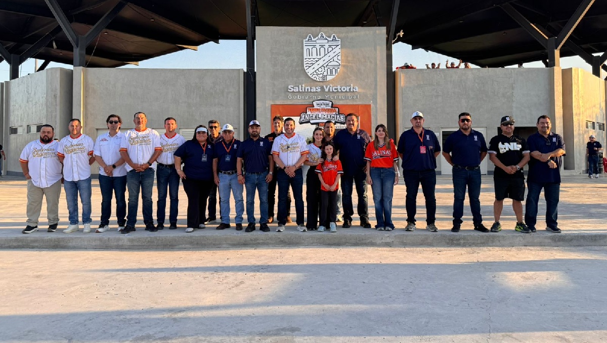 Inicia el Torneo Nacional de Beisbol Ángel Macías en Salinas Victoria, Nuevo León (Erick González)