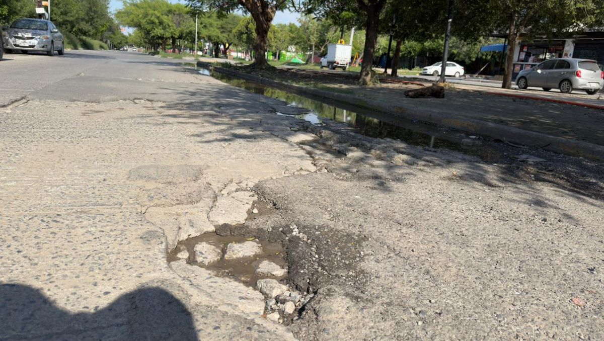Vecinos aseguraron que ni siquiera han arreglado las calles, a pesar de que ya faltan pocas semanas para que inicie el Mundial. Ángel Mercado