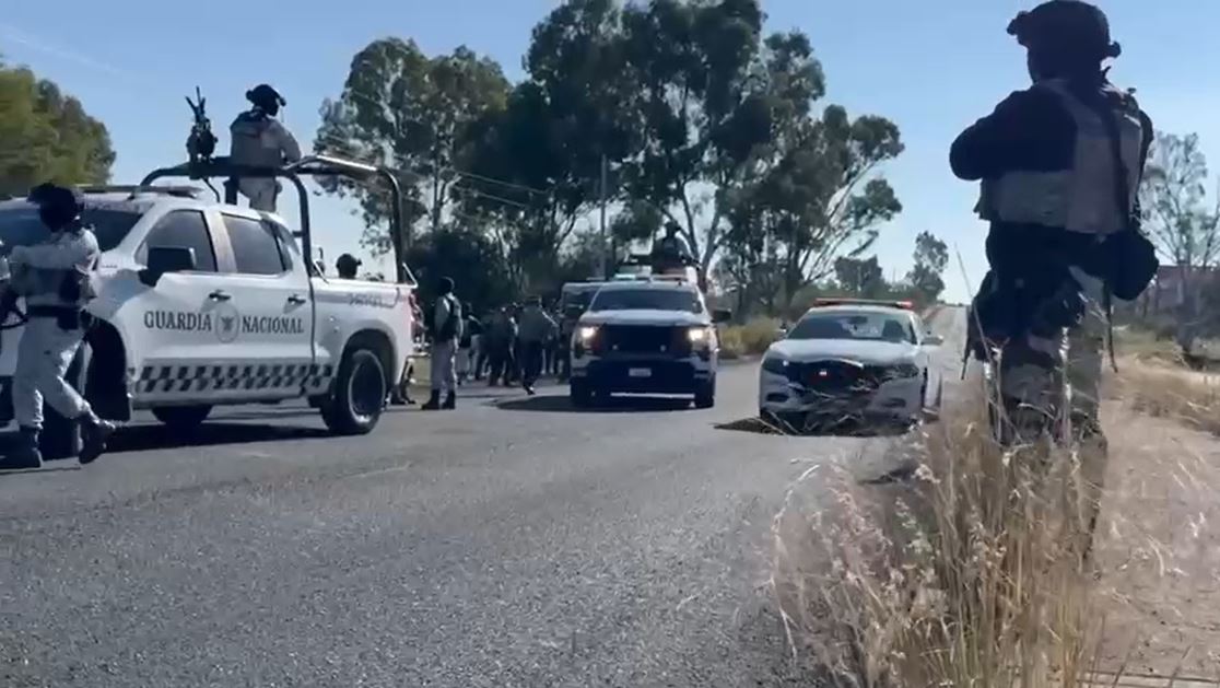 Los agentes fueron atacados al regresar de un operativo en el que aseguraron droga. | Foto: Captura de pantalla