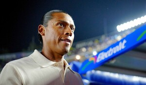 El exjugador mexicano, Joel Huiqui reveló que seguirá al frente de Cruz Azul.