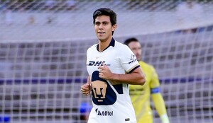 José Juan Macías, presente en CU para apoyar a Pumas en la Final de la Liga MX