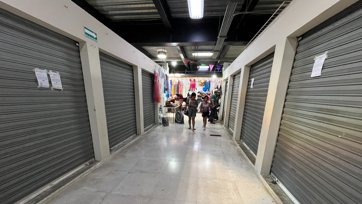 Luchan por abrir 100% de los locales del mercado de Tampico. (Yazmín Sánchez)