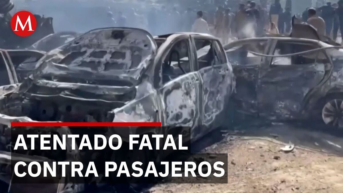 Al menos 29 muertos tras brutal explosión de una bomba contra un tren de pasajeros en Pakistán