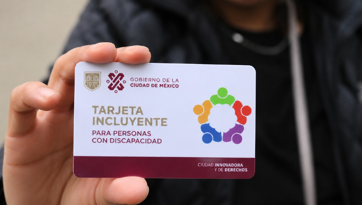 Tarjeta de movilidad para personas con discapacidad | Imagen ilustrativa generada con IA