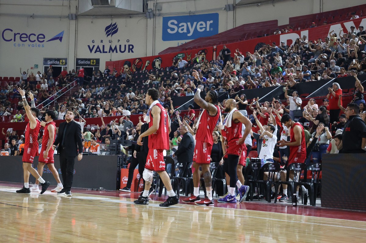 Toros Laguna se mantiene en Playoffs con su victoria ante Halcones. (Verónica Rivera)