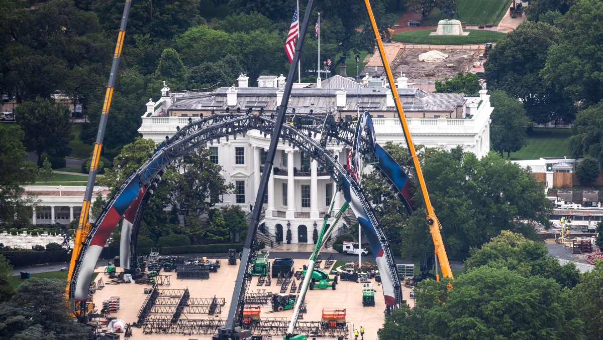 Construyen estadio en la Casa Blanca para velada de UFC por el cumpleaños de Donald Trump (EFE)