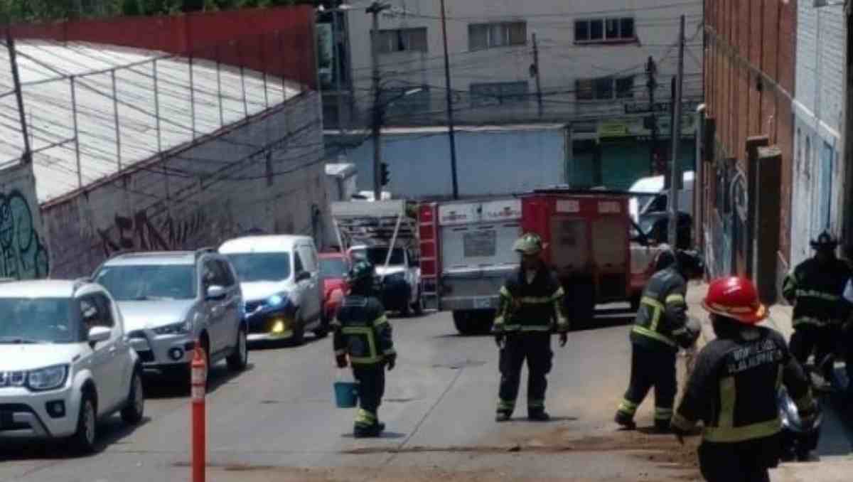 Elementos de Protección Civil y Bomberos municipal acudieron al sitio para atender la emergencia. |Foto: Carlos Zaid