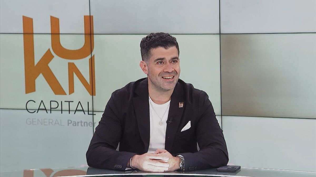 Jonathan Ceja, founder y CEO de KUN Capital, explicó el modelo de “arquitectura de inversión” enfocado en patrimonio de largo plazo. (Cortesía)
