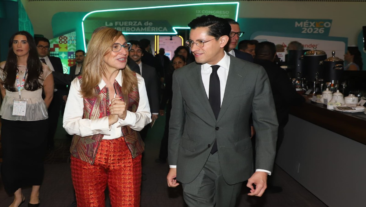 Roberto Velasco y Núria Vilanova durante el IX congreso del Consejo Empresarial Alianza por Iberoamérica. | Foto: Javier Rios.