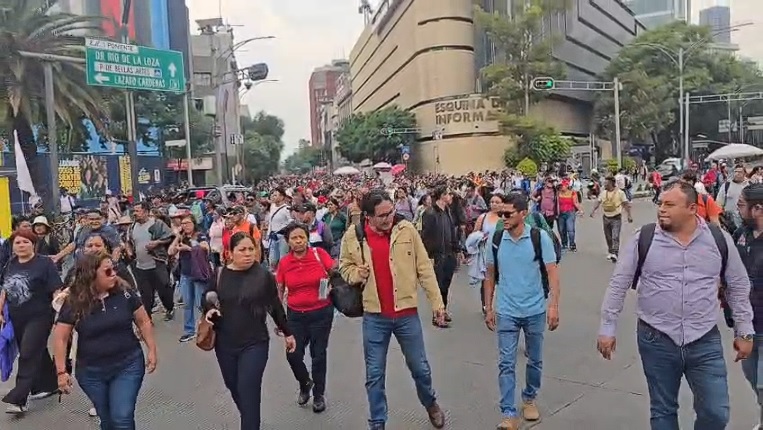 CNTE deja reunión en Segob por violencia contra maestros en Oaxaca; se concentrarán en El Caballito | Captura