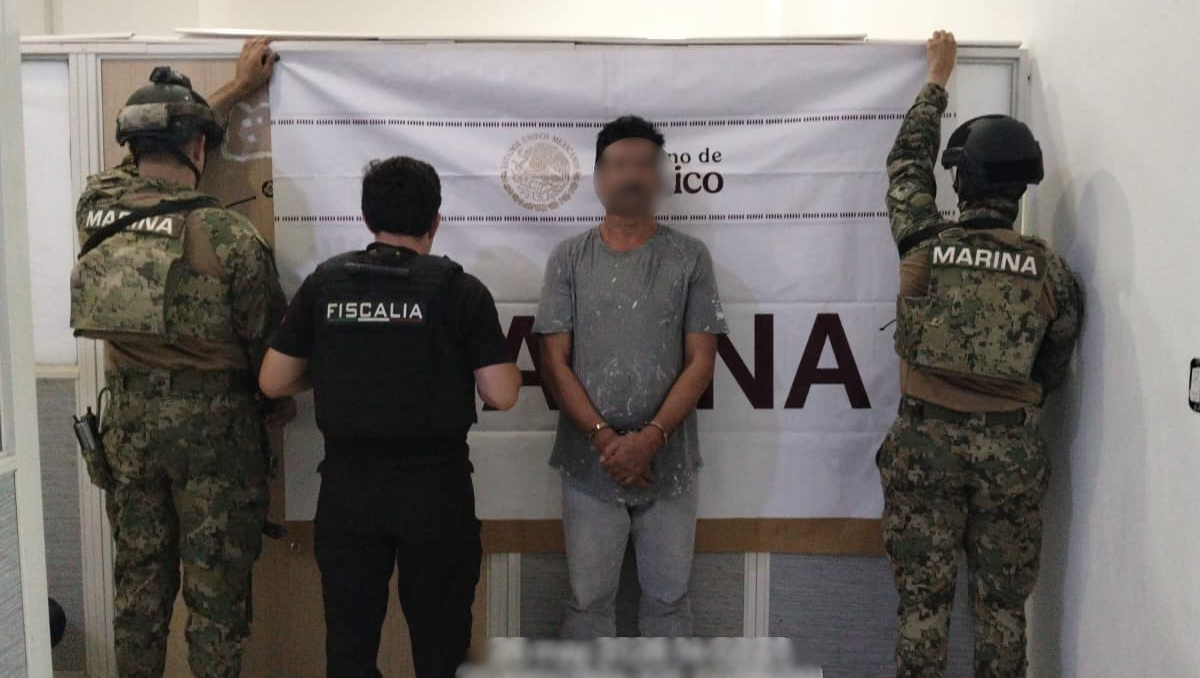 Elementos de la Fiscalía de Jalisco y Secretaría de Marina llevaron a cabo la captura (Foto: Cortesía)