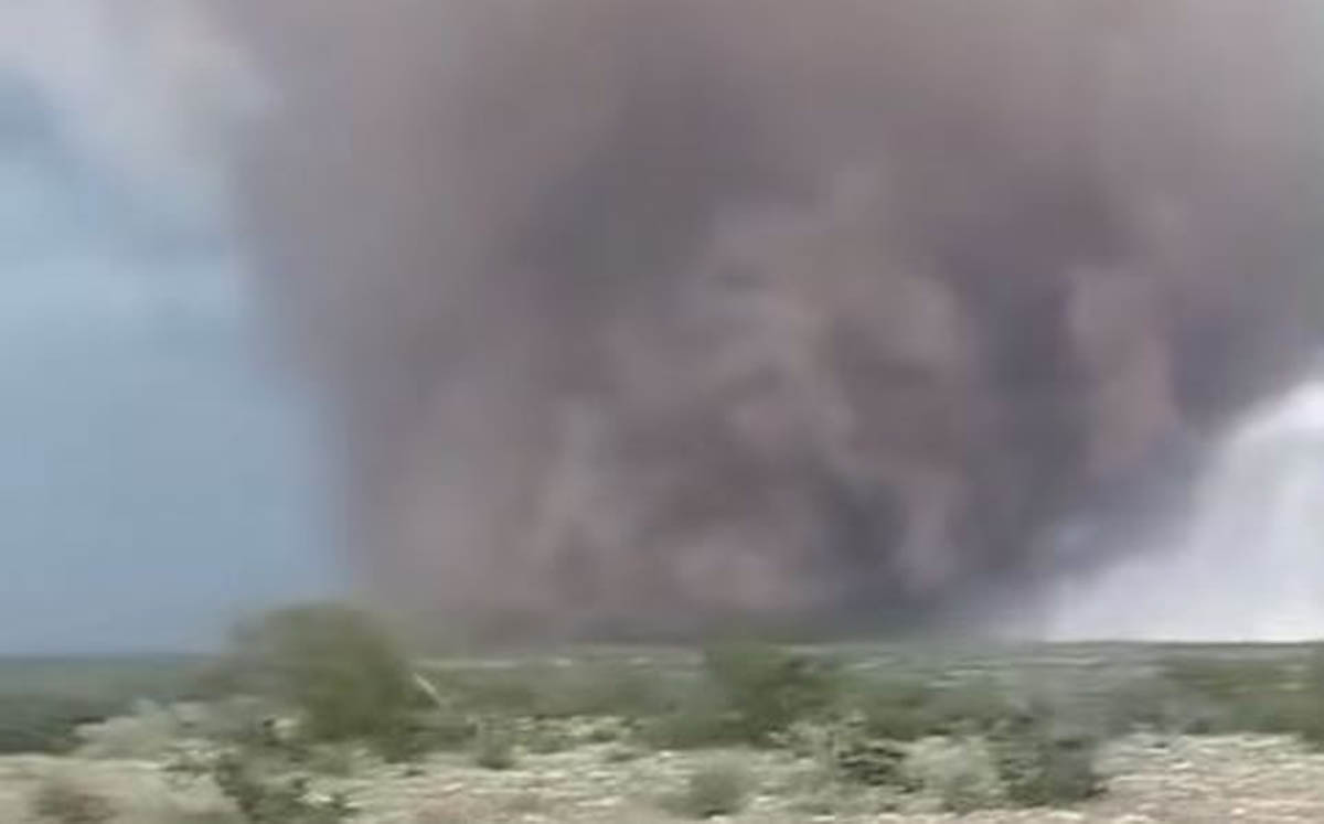 Enorme tornado alerta al norte de Coahuila. | Foto: Redes sociales