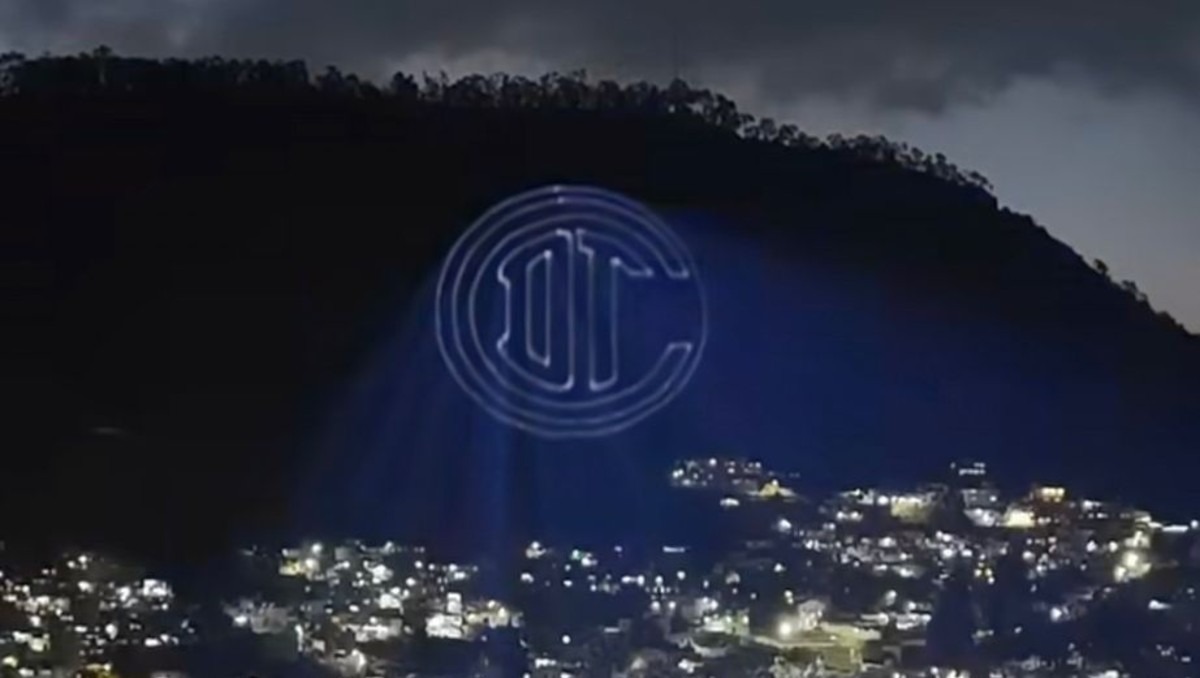 Escudo del Toluca en el cerro de la Teresona (Jesús Quezada)