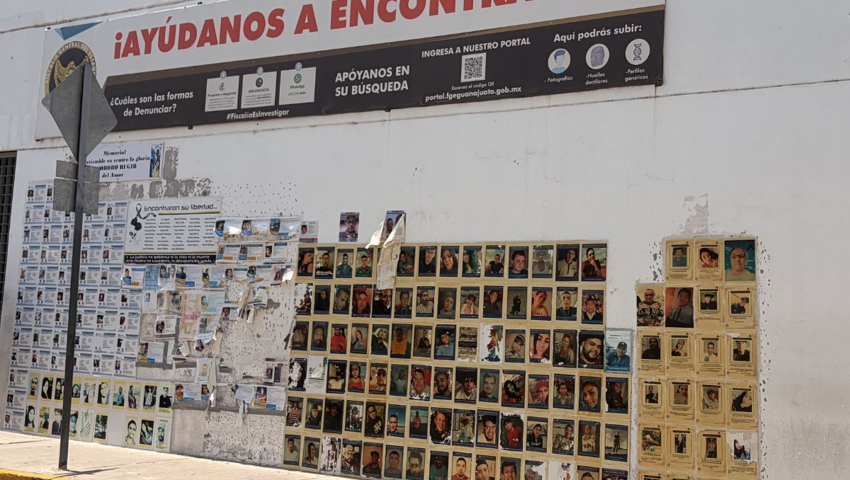 Muro de personas desaparecidas en fiscalía | Fotografía de Dany Béjar