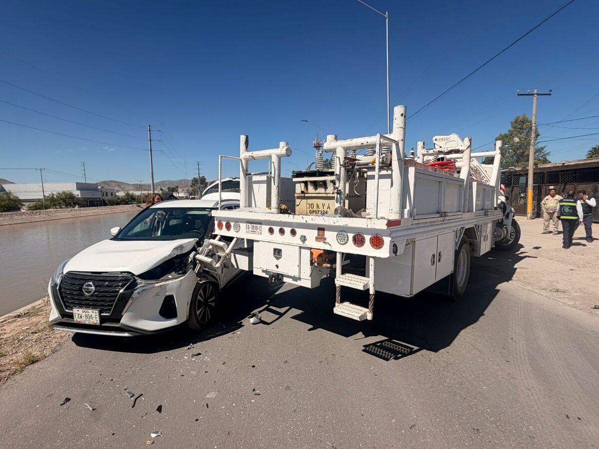 Agentes del Departamento de Tránsito y Vialidad realizaron el reporte correspondiente. | Especial