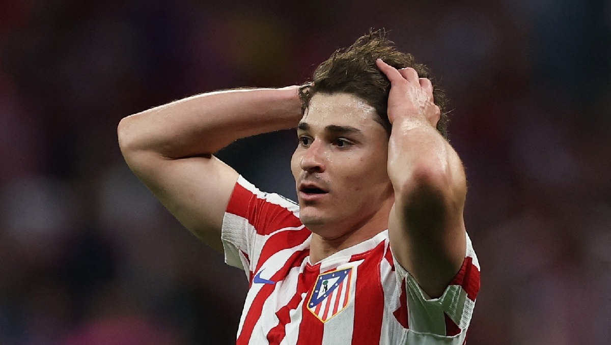 Atlético de Madrid se muestra en contra de la salida de Julián Álvarez al Barcelona (Reuters)