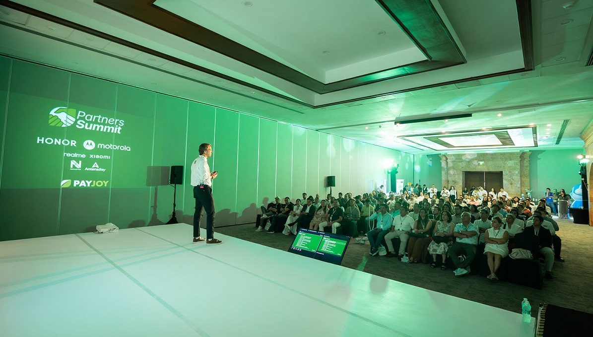 PayJoy aprueba a más del 95% de los clientes que llegan al  punto de venta con intención de compra. (Especial)