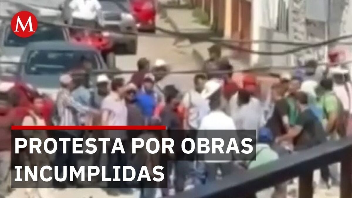 Habitantes de Hidalgo mantienen retenidos a 6 empleados de ayuntamiento