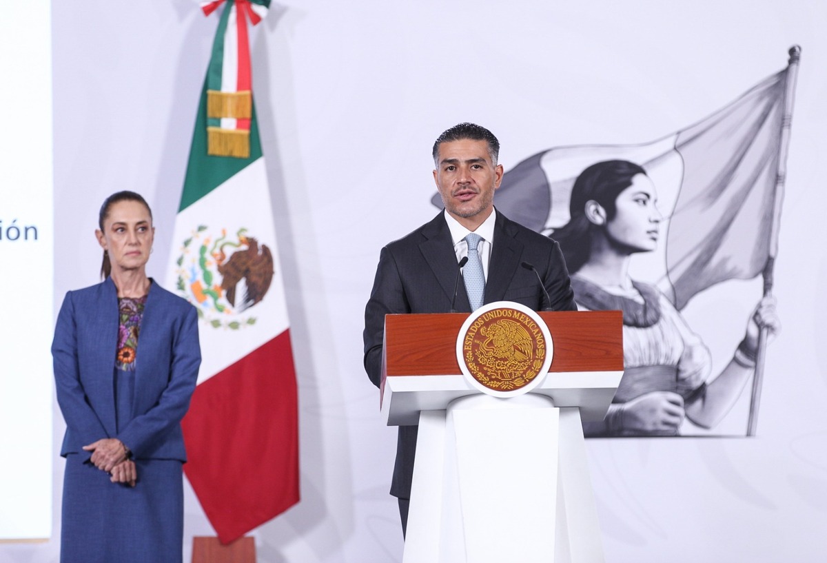 Harfuch adelantó que van 85 funcionarios detenidos como parte de Operativo Enjambre | Foto: Araceli López.