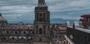 En el lugar se oferta una gran diversidad culinaria de la que puedes disfrutar.