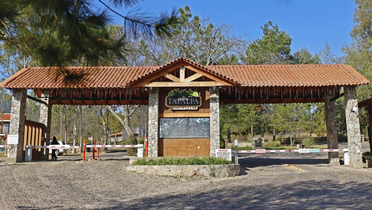 El terreno a subastar se encuentra en el fraccionamiento de Tapalpa Country Club, donde se escondía ‘El Mencho’. | Foto: Cuartoscuro