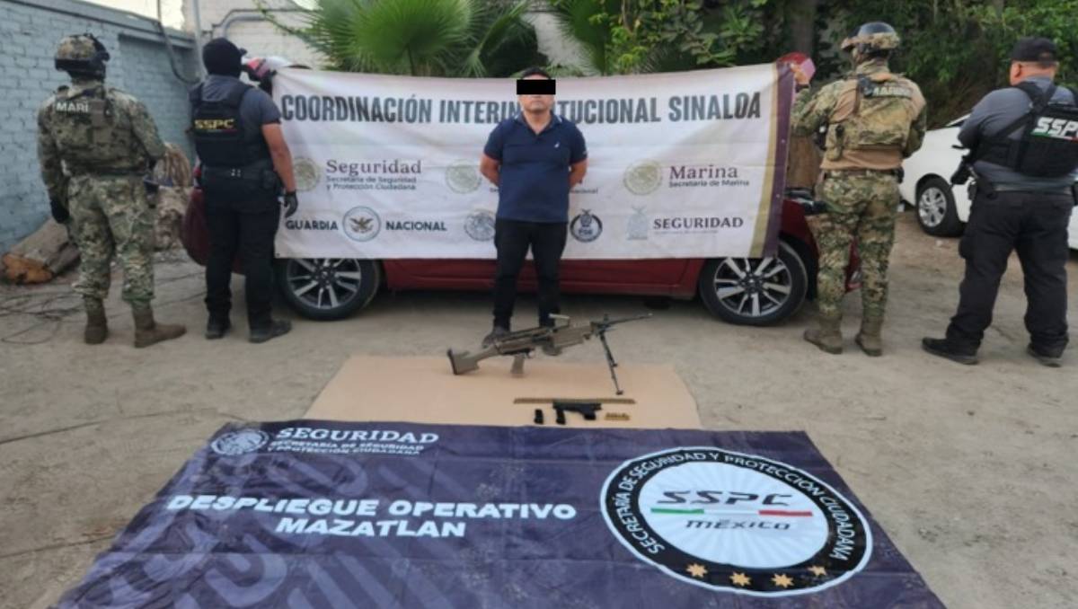 Detienen a un hombre en carretera de Mazatlán. | Foto: Especial