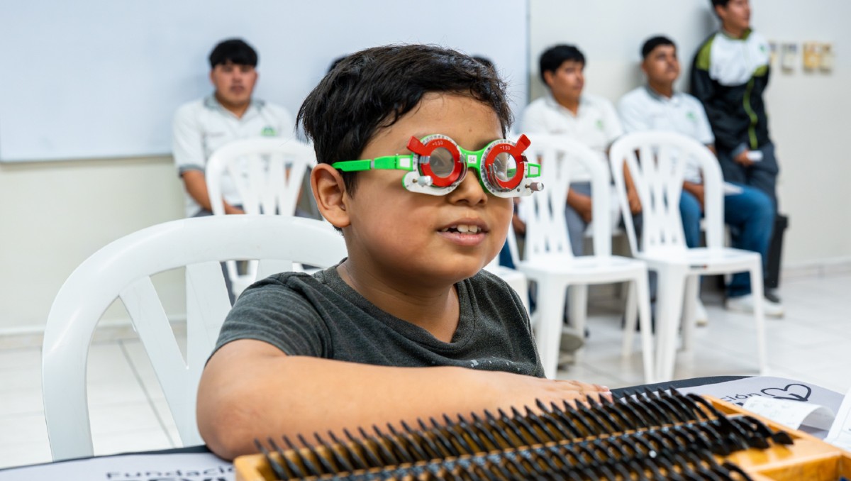 Programa de lentes gratuitos de la Fundación Fleishman. | Cortesía