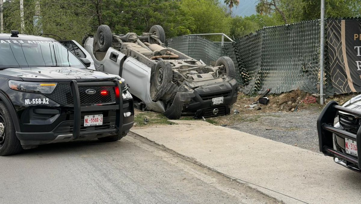 El accidente fue atendido por Protección Civil, Fuerza Civil y Policía de Monterrey | Ángel Mercado