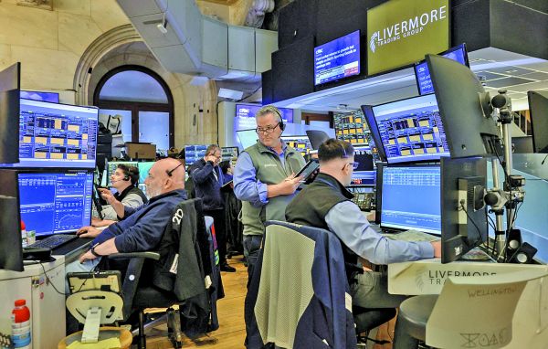 El S&P 500 alcanzó máximos históricos de cierre en 11 ocasiones durante mayo. Reuters