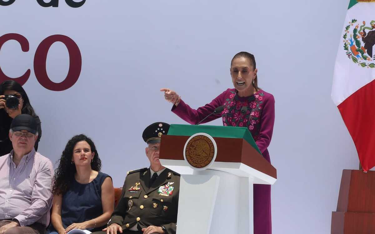 La presidenta Claudia Sheinbaum llamó al pueblo a defender la soberanía. | Foto: Javier Ríos