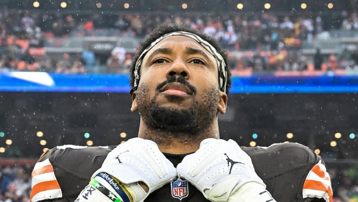 Los Angeles Rams fichan a Myles Garrett en canje (Especial)