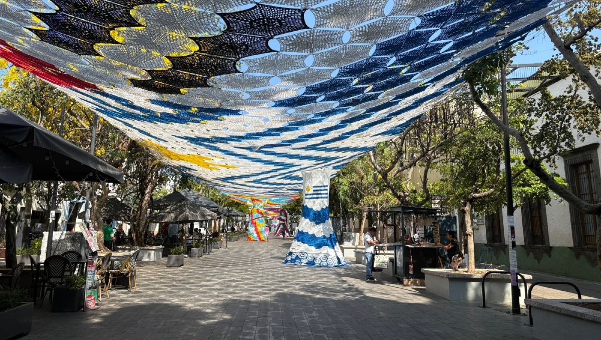 El corazón de Zapopan luce los colores de las selecciones que visitarán Jalisco durante el Mundial (Foto: Fátima Briceño)