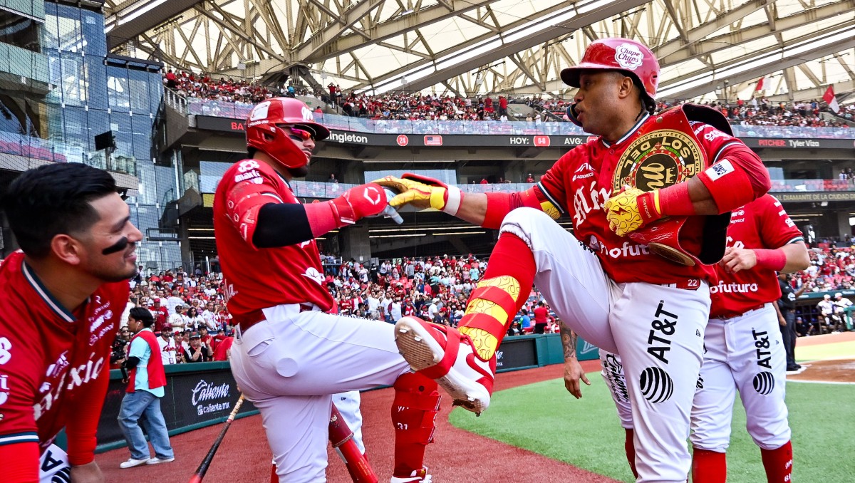 Diablos Rojos barren a Conspiradores de Querétaro (Enrique Gurtiérrez)