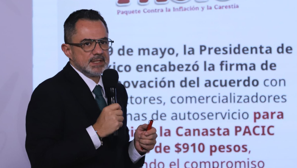 Iván Escalante, titular de Profeco, presenta su programa Quién es quién en los precios. | Foto: Javier Ríos