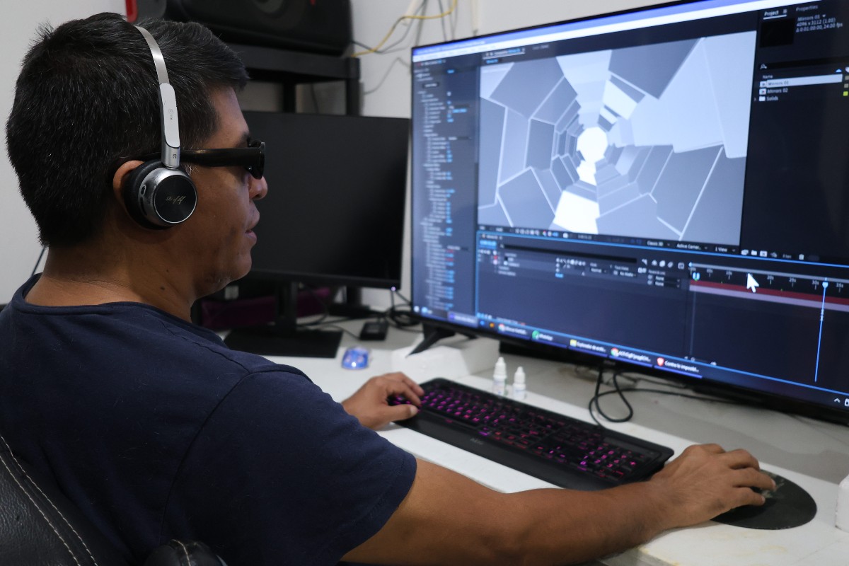 Las personas con discapacidad visual terminan en call centers, soporte administrativo, áreas digitales, entre otros. (Verónica Rivera)