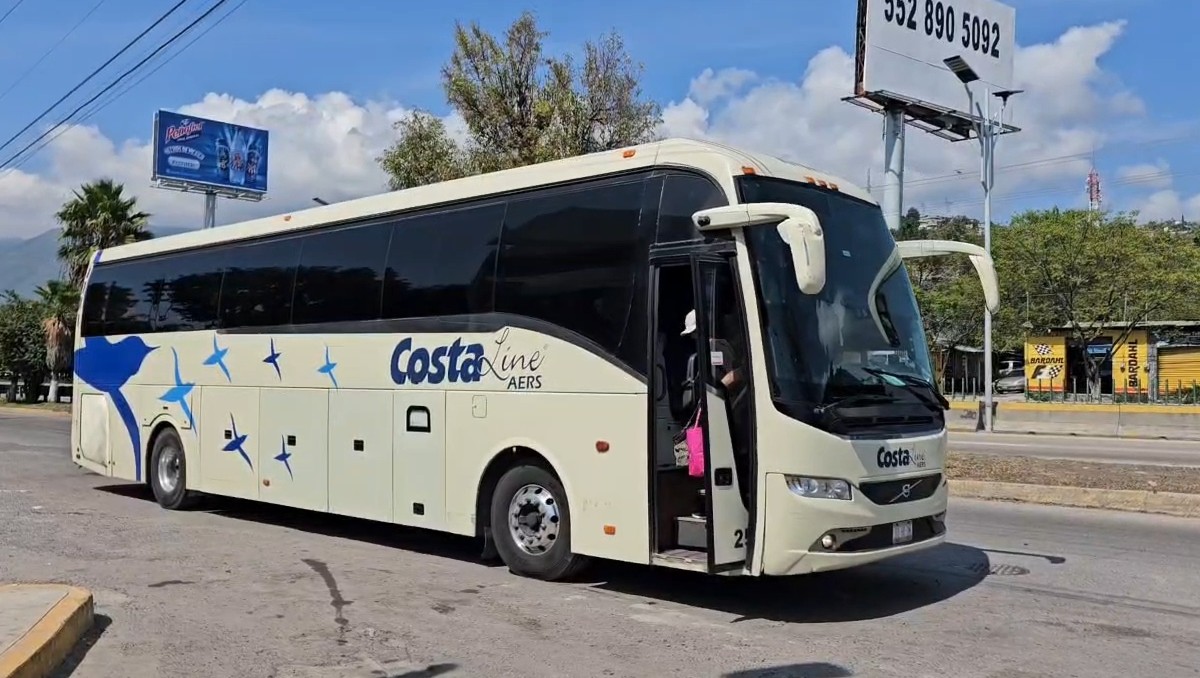 Detiene autobuses con dirección a la ciudad de México por protestas. | Especial