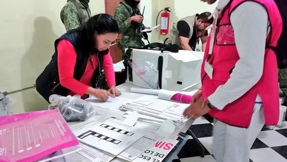 Elecciones Coahuila: Mitos y realidades de las multas del INE | Archivo