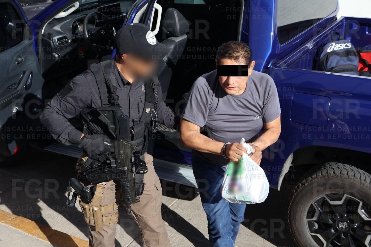 El funcionario fue acusado por la FGR por tener presuntos nexos con la delincuencia organizada.